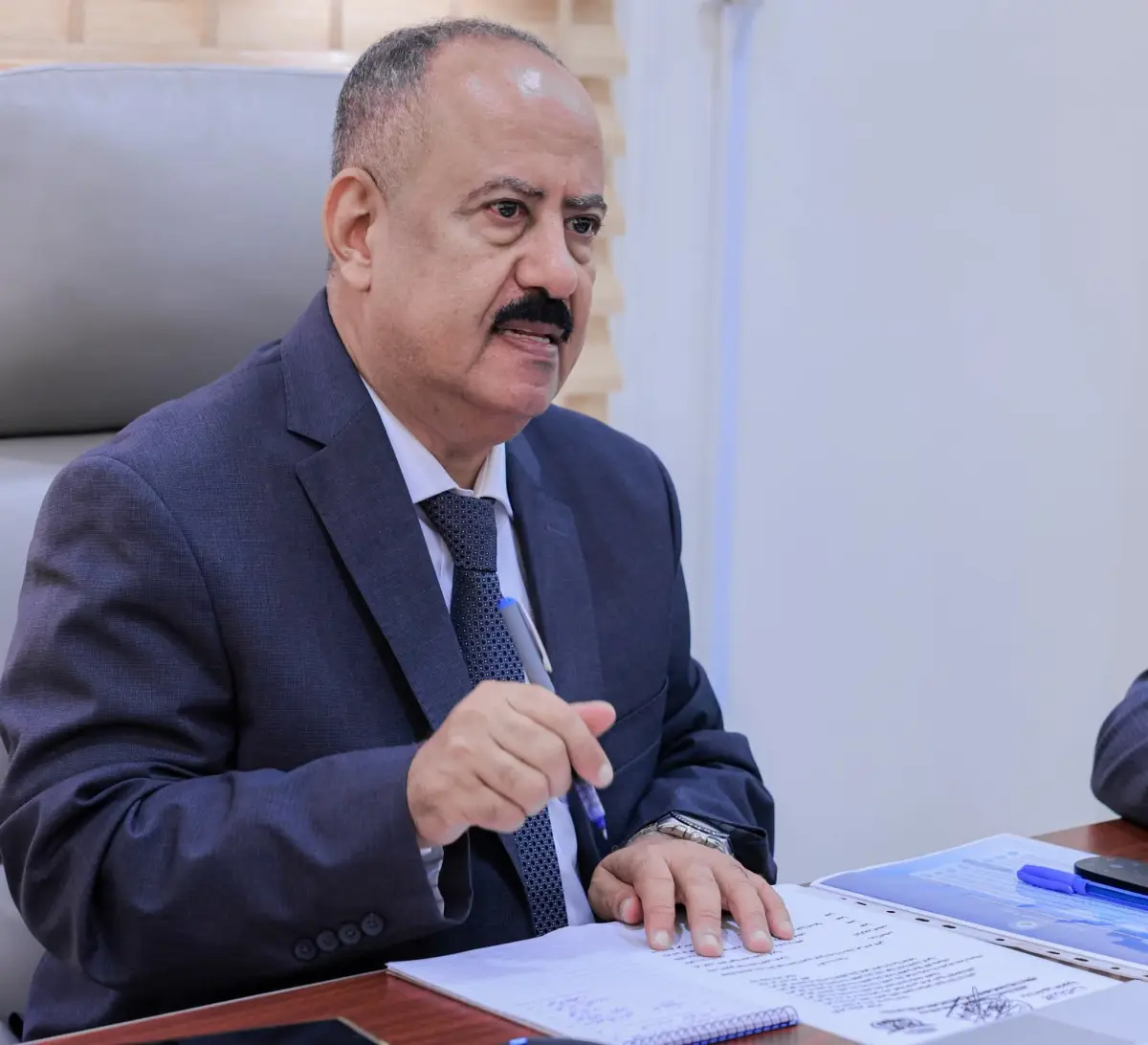 وزير النقل: استهداف مطار عدن للمرة الرابعة لن يثني...