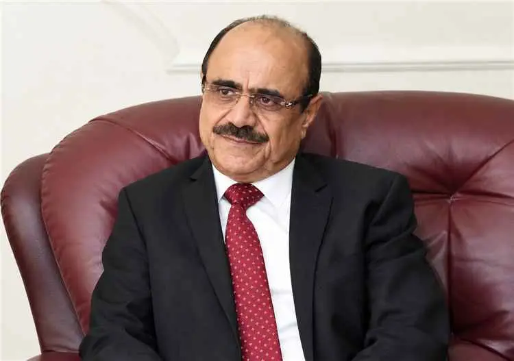 العمراني يوضح الفئات التي تقاتل مع الحوثيين وينفي...