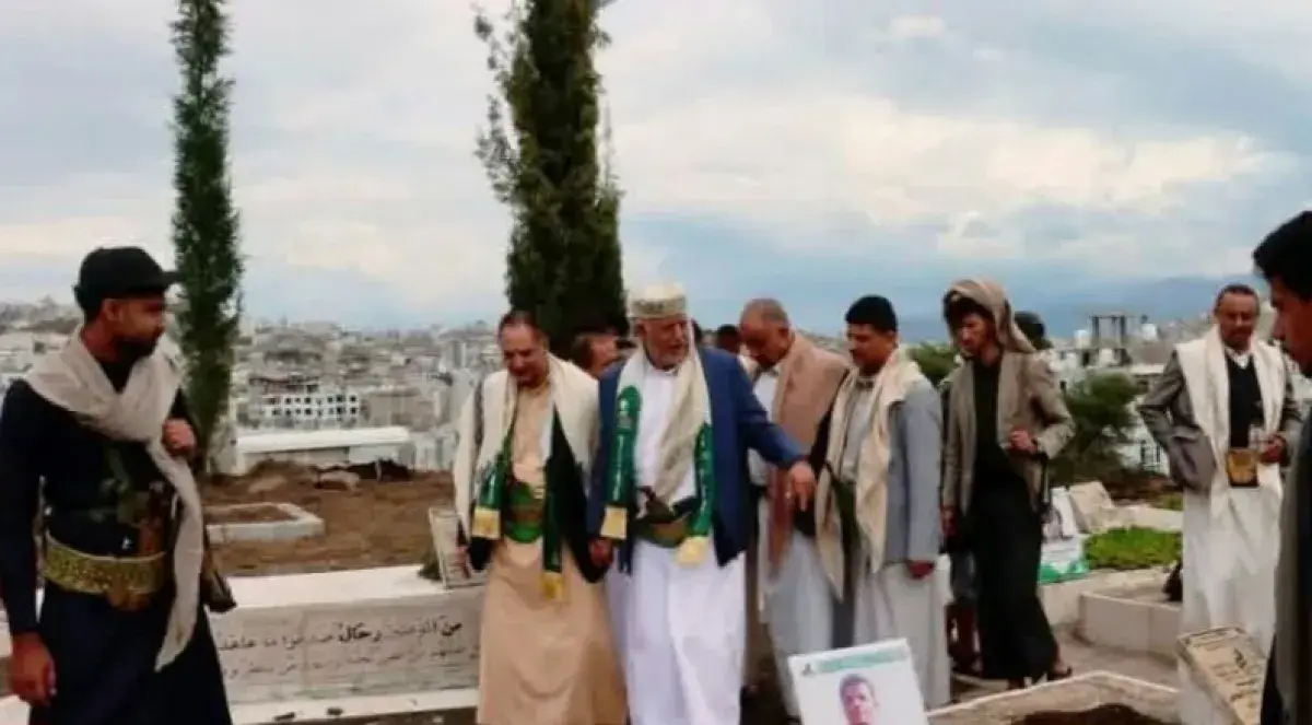 مليشيا الحوثي تفتتح معرضًا لقتلاها في إب وتستمر في...