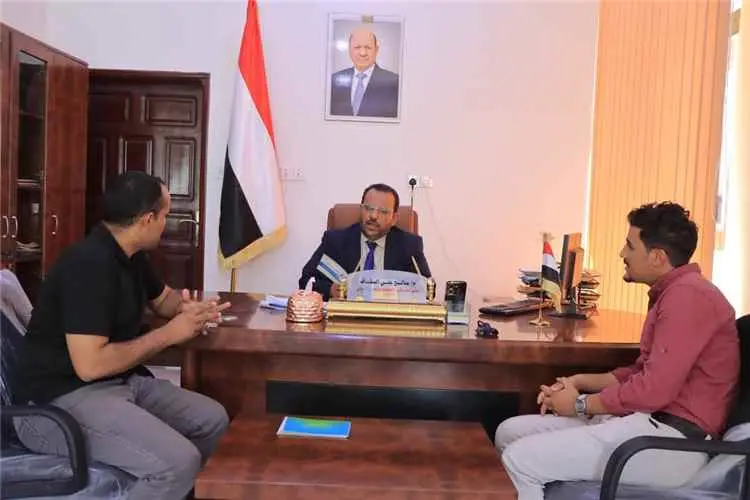 مدير عام التخطيط بمأرب يبحث مع مؤسسة إنسان تعزيز و...