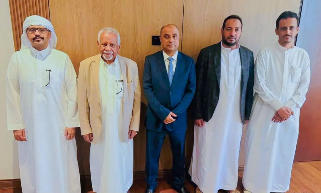 السفير سالم بن بريك يلتقي قيادات حضرمية في الرياض...