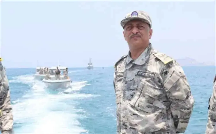 قائد خفر السواحل يكشف تفاصيل استهداف مواقع الجهاز في عدن