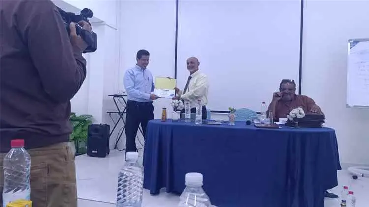 إدارة مستشفى الأمراض النفسية بعدن تكرم المشاركين في المخيم الطبي المجاني للاضطرابات النفسية والعصبية