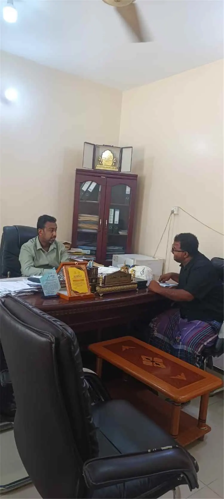 مدير مكتب الصناعة والتجارة بساحل حضرموت يلتقي مدير...