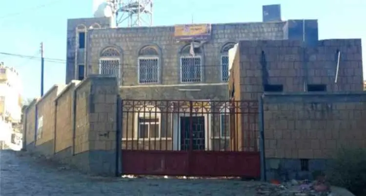 انقطاع خدمات يمن موبايل عن رصد وسرار وسباح بسبب قط...