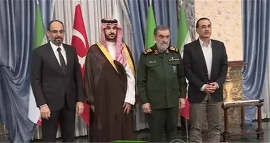 «إسرائيل هيوم»: السعودية تعرض مليار دولار للحوثيين...