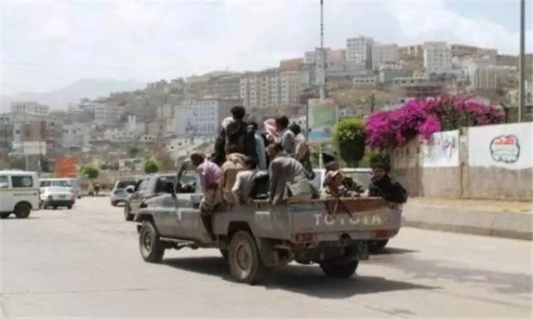 الحوثيون يحوِّلون إب إلى خزان بشري للتجنيد ومنصة ل...