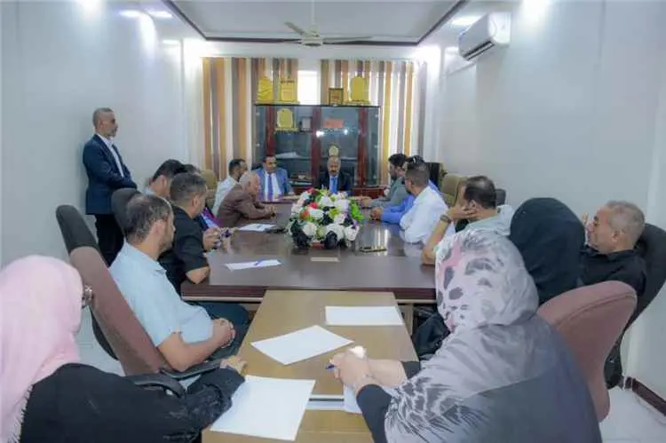 وزير النقل يطلع على سير العمل في الهيئة العامة لتن...