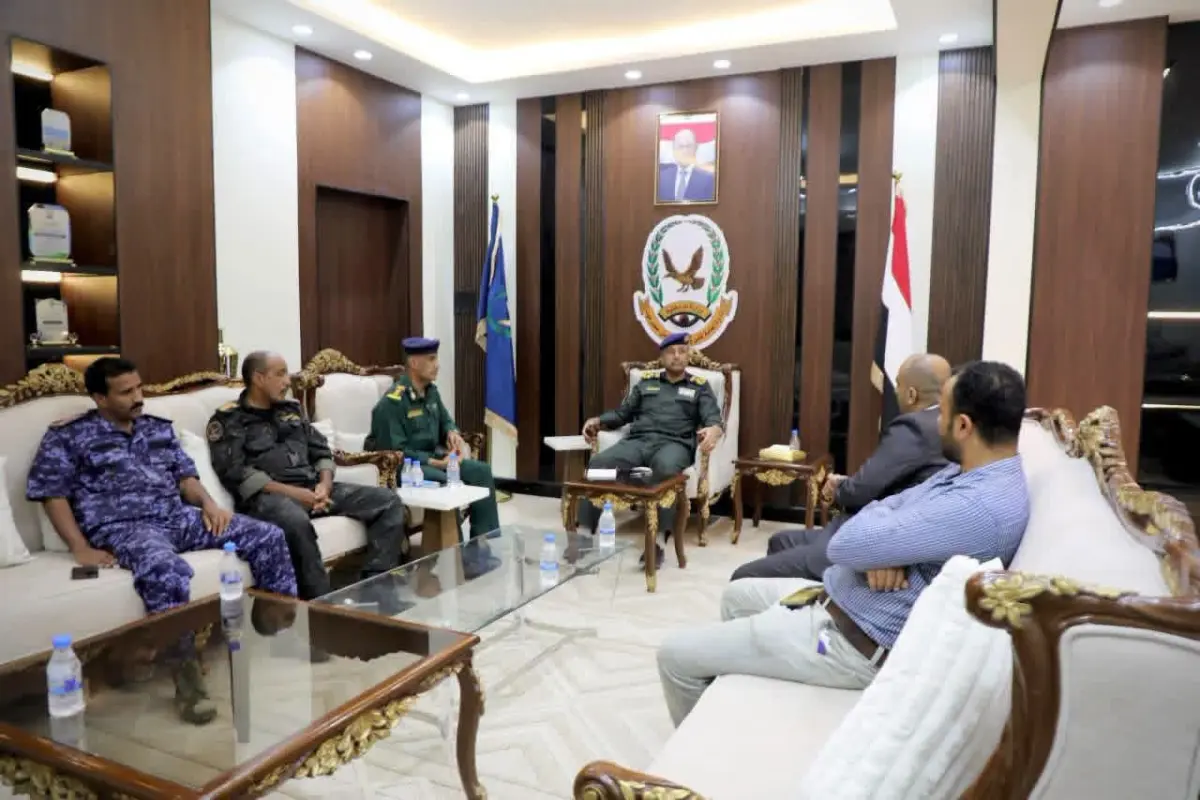 الأمن والقطاع المصرفي بحضرموت يبحثان تعزيز حماية ا...