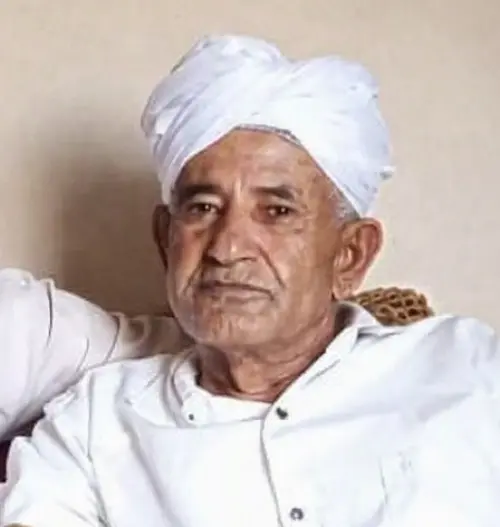 المناضل محسن الجبلي في العناية المركزة بعدن.. تاريخ نضالي يستحق الوفاء