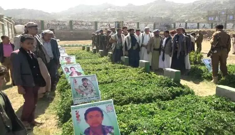وسط إقبال شعبي باهت.. مليشيا الحوثي توظف معارض قتل...