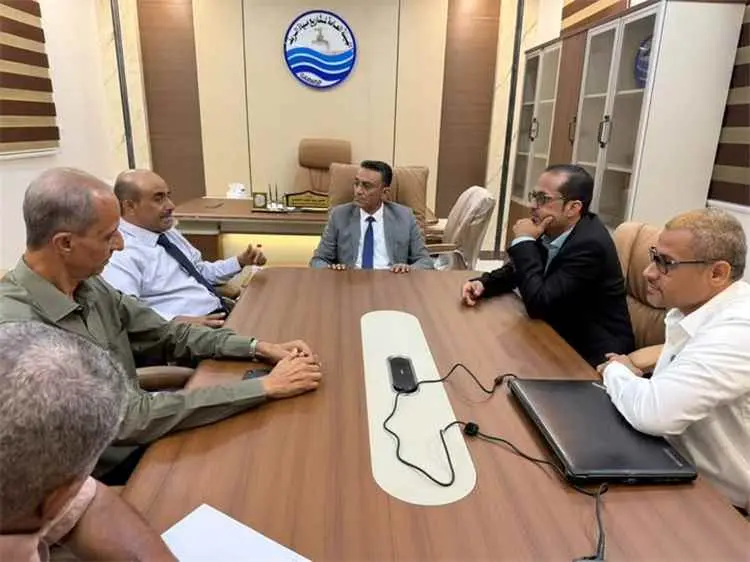 لجنة طوارئ لحج تبحث مع مياه الريف تعزيز التدخلات ا...