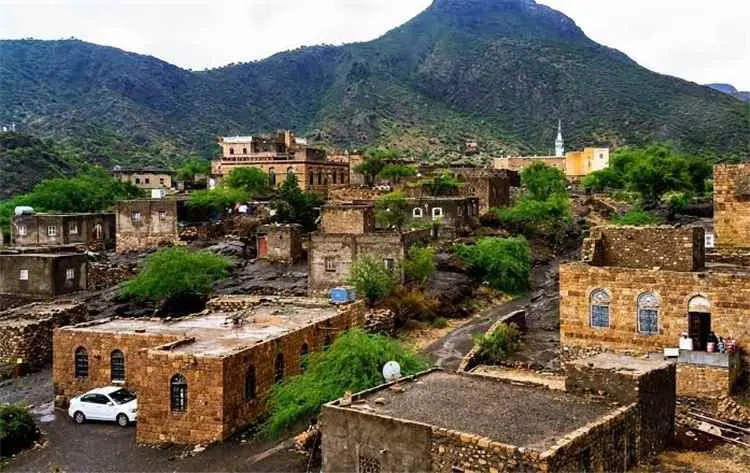 سلطة الشمايتين تحذّر من دعوات التحشيد الحوثية وتتو...