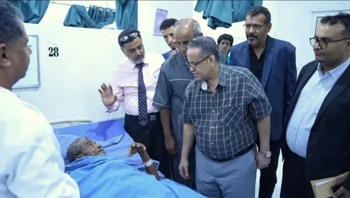 الحالمي يتفقد جرحى القوات الجنوبية في مستشفى عبود...