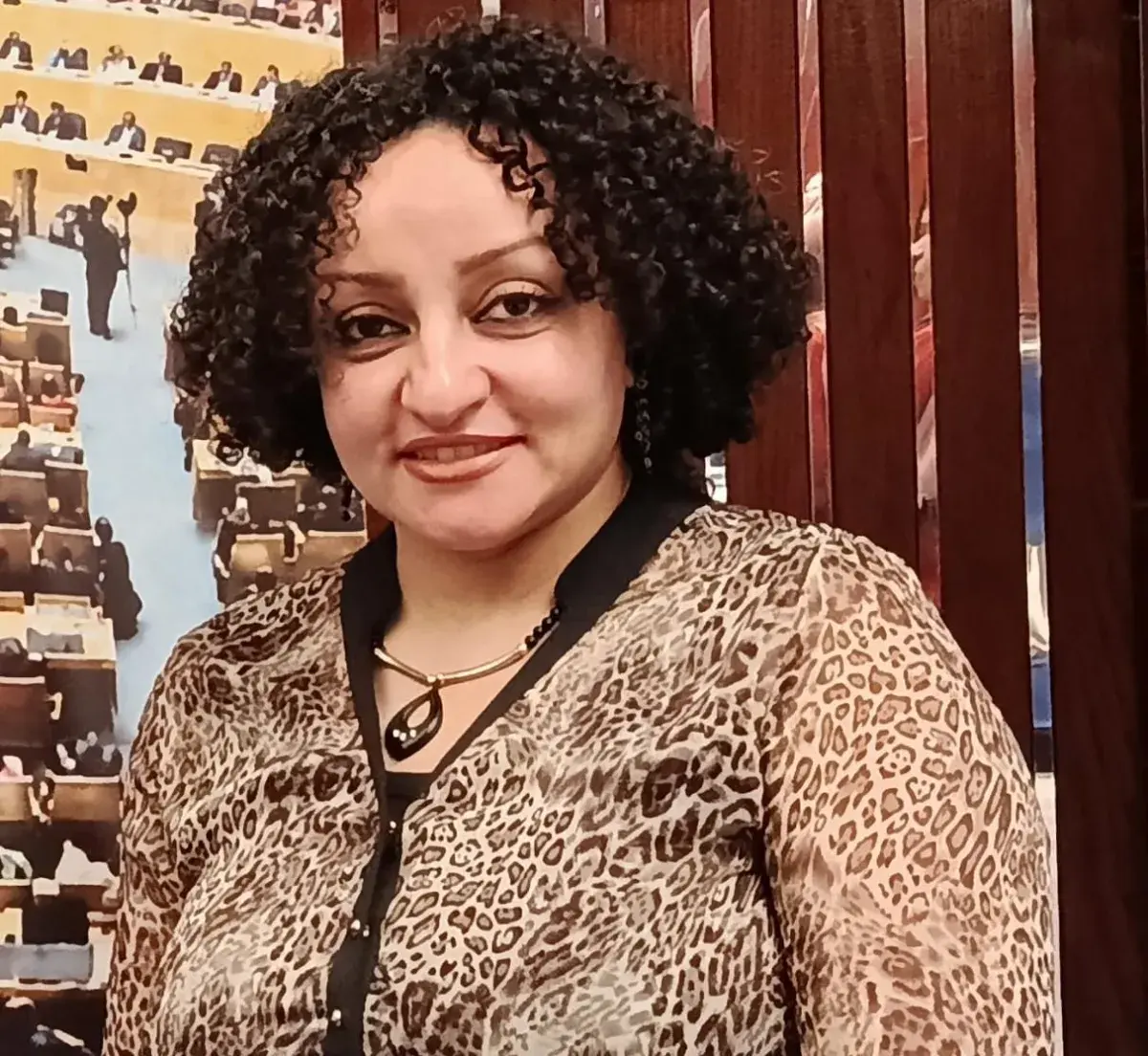 انتبه من فضلك... "هي" ترجع إلى الخلف