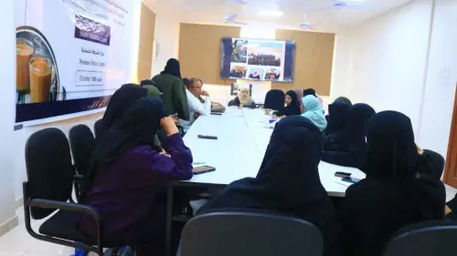 الشرطة النسائية بأمن عدن تنظم جلسة حوارية لتعزيز د...