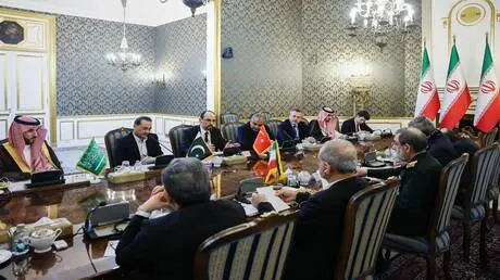 اليمن.. "المثلث الملتهب" بين صنعاء وعدن والرياض وز...