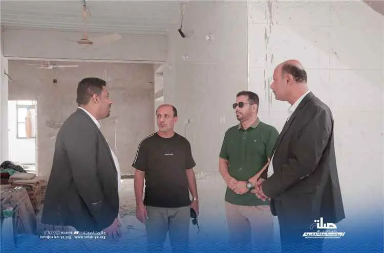 مدير عام مديرية المكلا ومدير مكتب وزارة الصحة العا...
