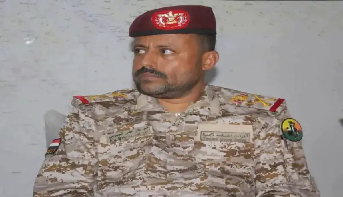 مطالب بتحقيق رئاسي عاجل.. انسحابات الجبولي تفتح الطريق أمام الحوثي للتمدد من الشمايتين إلى المقاطرة وتهدد تعز ولحج وعدن